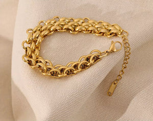 18ct Yellow Gold Plated S/Steel Stylish Bracelet