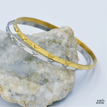Load image into Gallery viewer, Yellow Gold Rose Gold Stainless Steel Fili Bangles Set of 2