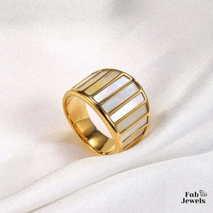 Yellow Gold Plated on Stainless Steel Waterproof Mother of Pearl Ring