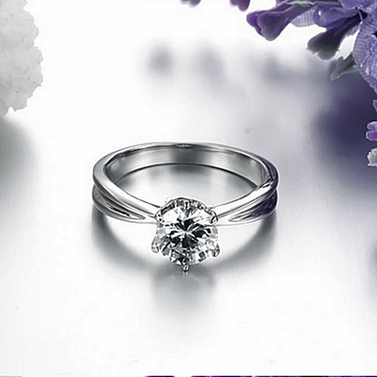Highest Quality Titanium Stainless Steel 316L Solitaire Ring with Swarovski Crystals