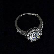Load image into Gallery viewer, High Quality White Gold Plated Ring with Brilliant Swarovski Crystals