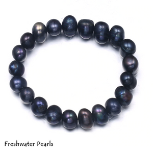 Beautiful Natural Freshwater Pearl Elasticated Bracelet.